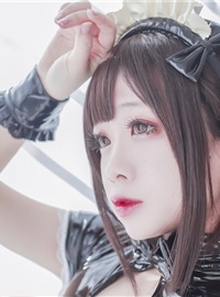 Rabbit Playing with Reflection VOL.078 Gel Coat Maid(21)